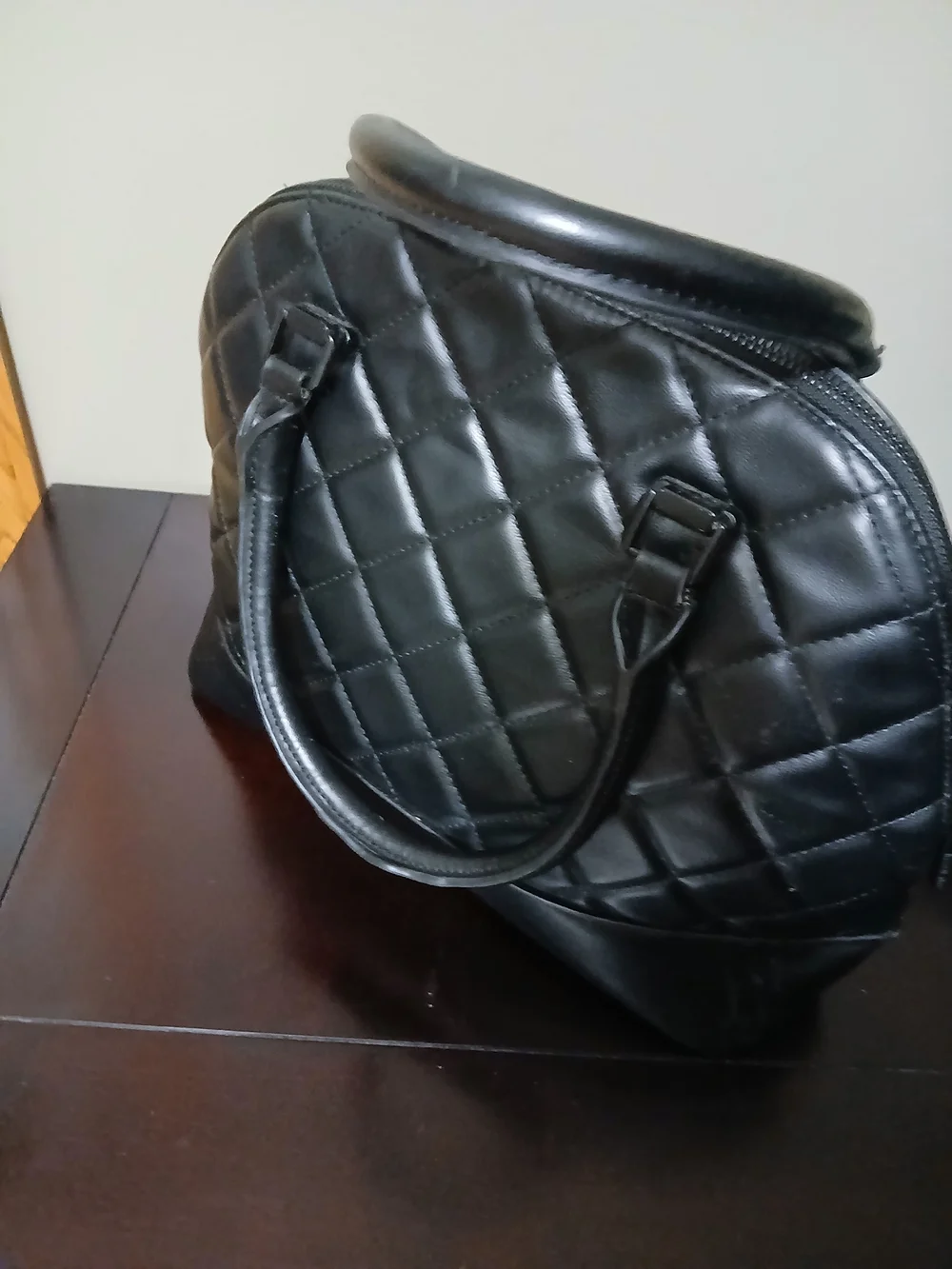 Steve Madden sleek quilted